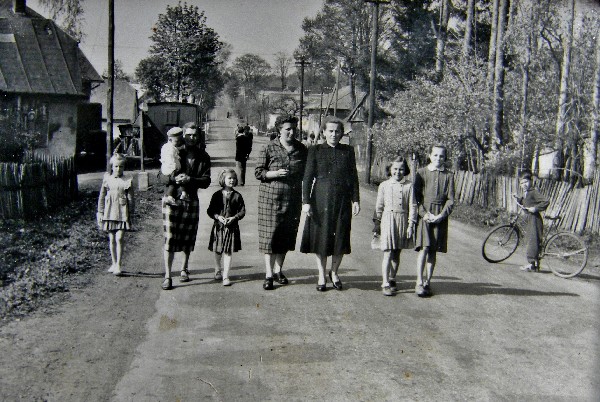 K volbám 1957