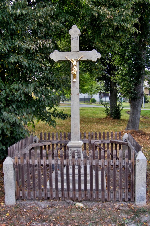 Křížek 1